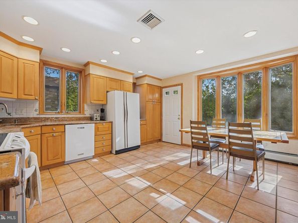 1354 Drayton Lane, Wynnewood PA 19096