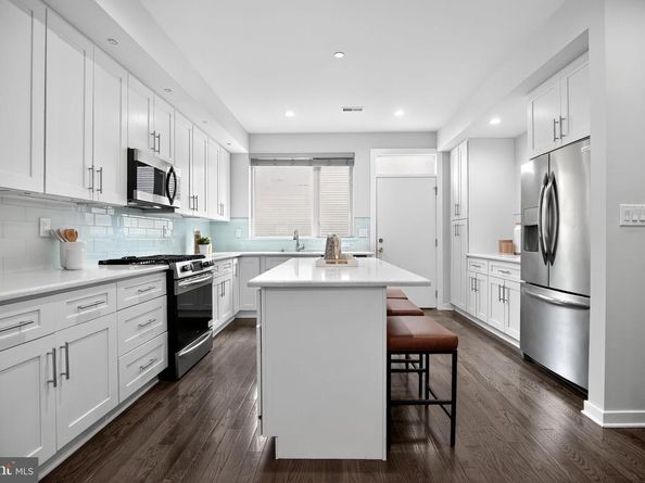 1711 S 20TH Street, Philadelphia PA 19145