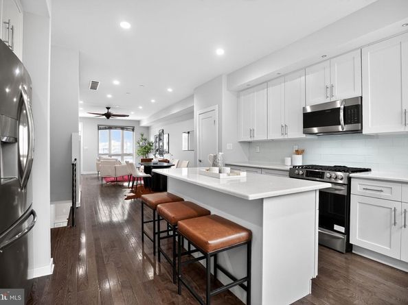 1711 S 20TH Street, Philadelphia PA 19145