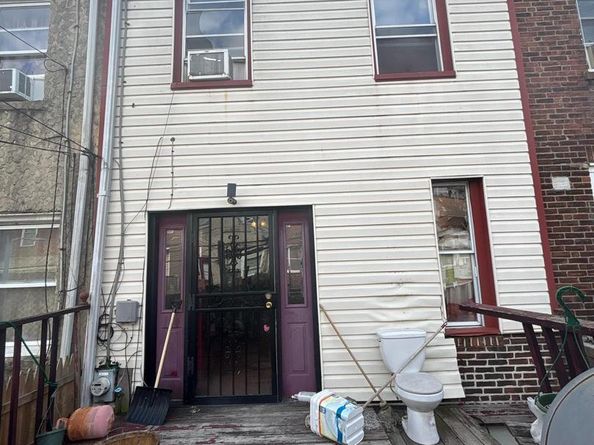 2613 Bonnaffon Street, Philadelphia PA 19142