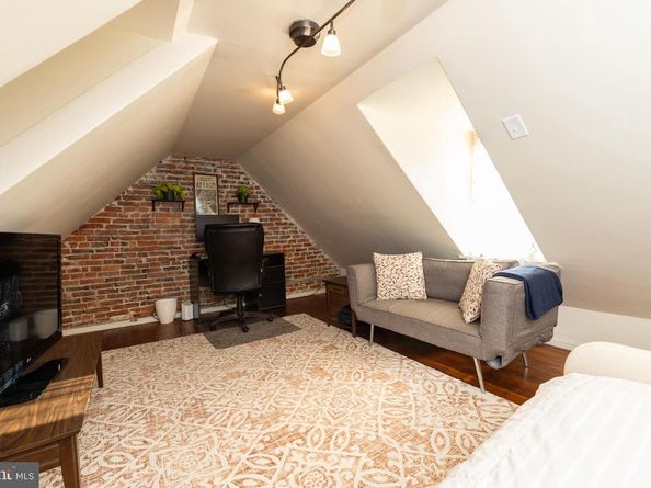 1218 E Columbia Avenue, Philadelphia PA 19125