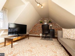 1218 E Columbia Avenue, Philadelphia PA 19125