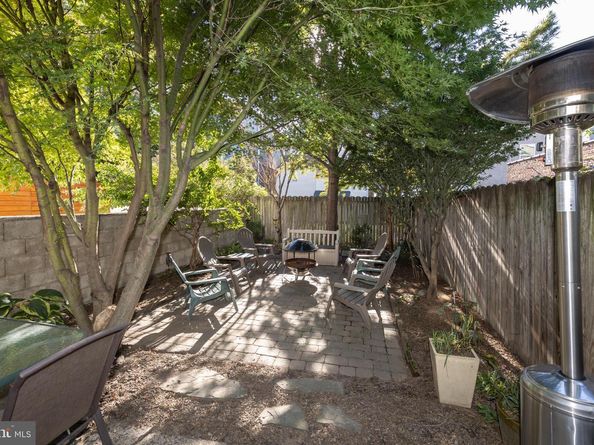 1218 E Columbia Avenue, Philadelphia PA 19125
