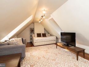 1218 E Columbia Avenue, Philadelphia PA 19125