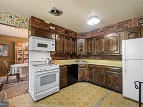 421 Jonathan Place, Philadelphia PA 19115