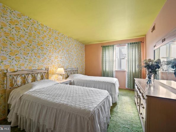 421 Jonathan Place, Philadelphia PA 19115
