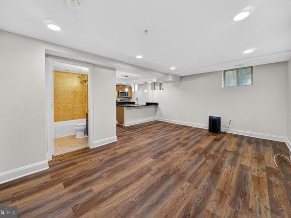 5407 9TH Street NW 8, Washington DC 20011