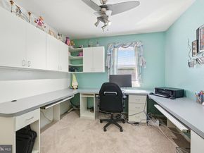 1265 Barclay Crescent, Yardley PA 19067