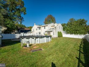 1265 Barclay Crescent, Yardley PA 19067