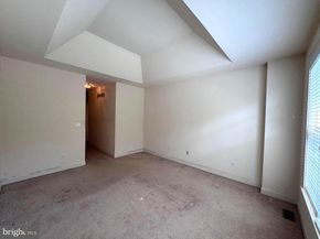 623 Saint James Court, Langhorne PA 19047