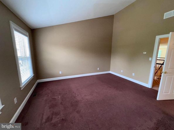 623 Saint James Court, Langhorne PA 19047