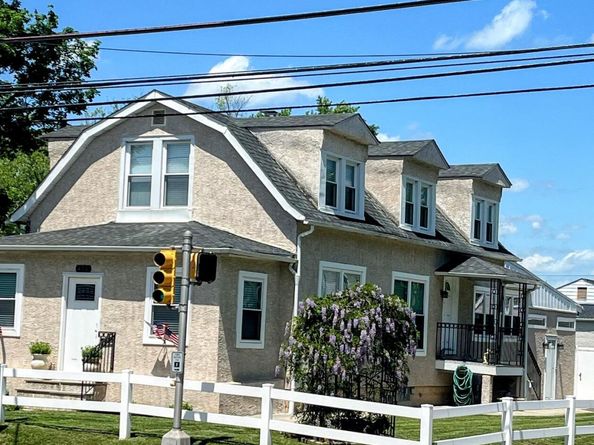 451 Ridge Pike, Lafayette Hill PA 19444