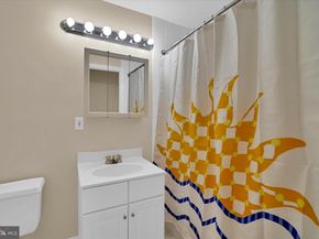 1621 T Street NW 402, Washington DC 20009