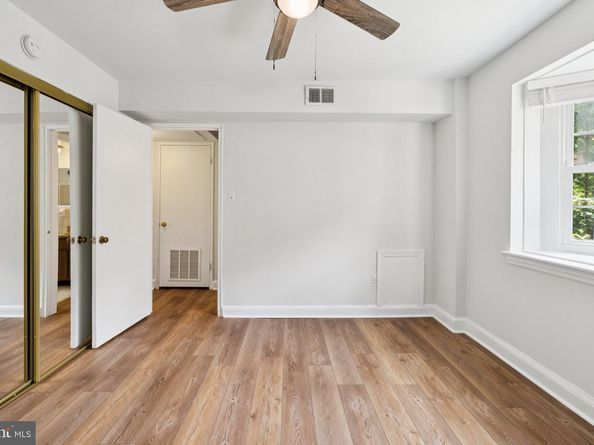 2107 N Scott Street 70, Arlington VA 22209