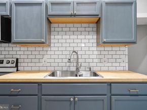 2140 E Stella Street, Philadelphia PA 19134