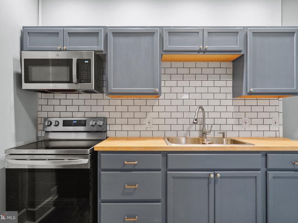 2140 E Stella Street, Philadelphia PA 19134