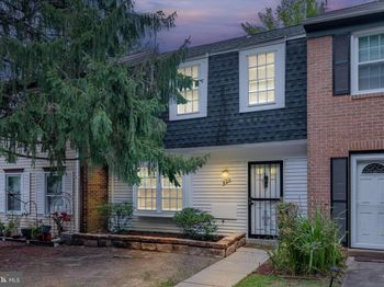 920 Windsor Court