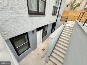 1806 D Street NE 3, Washington DC 20002