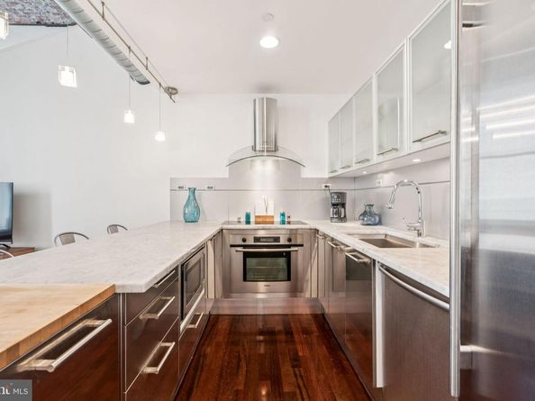 105 S 12TH Street 205, Philadelphia PA 19107