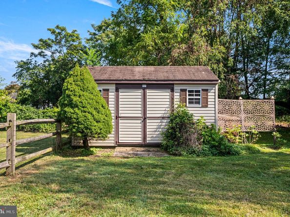 434 Meetinghouse Road, Ambler PA 19002