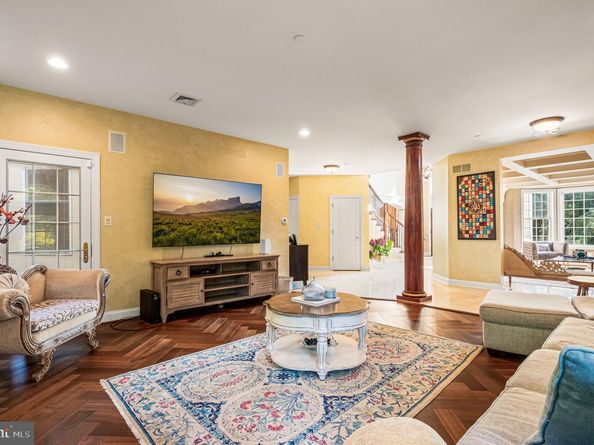 434 Meetinghouse Road, Ambler PA 19002