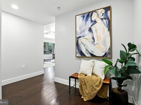 2001 15TH Street N 111, Arlington VA 22201