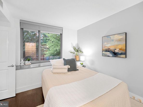 2001 15TH Street N 111, Arlington VA 22201