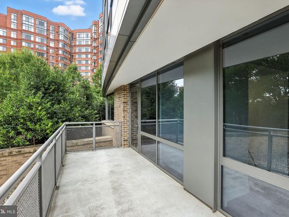 2001 15TH Street N 111, Arlington VA 22201