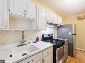 1700 40TH Street SE, Washington DC 20020
