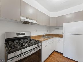 4600 S Four Mile Run Drive 629, Arlington VA 22204