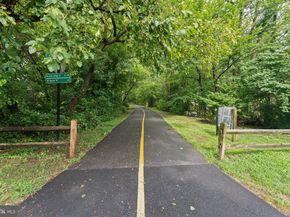 4600 S Four Mile Run Drive 629, Arlington VA 22204