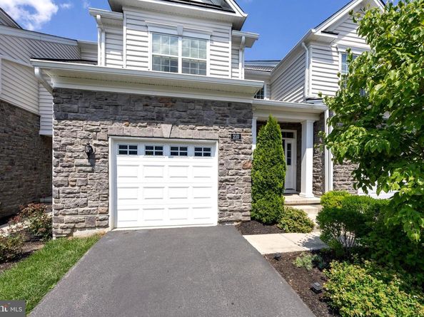 210 Ella Lane, Conshohocken PA 19428