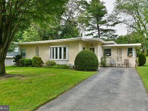 8109 Hull Drive, Wyndmoor PA 19038