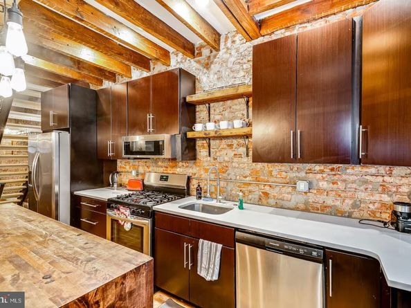3110 Dickinson Street, Philadelphia PA 19146