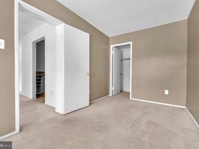 509 Florida Avenue 103, Herndon VA 20170