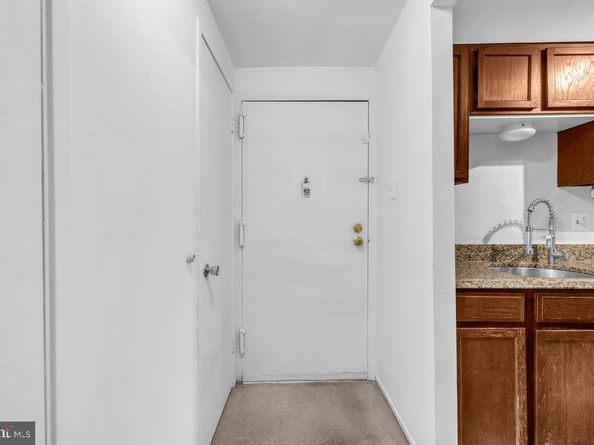 509 Florida Avenue 103, Herndon VA 20170