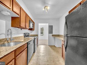 509 Florida Avenue 103, Herndon VA 20170