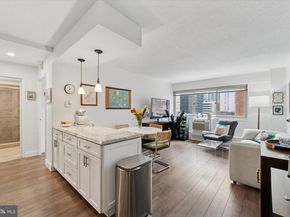 2101 Chestnut Street 819, Philadelphia PA 19103