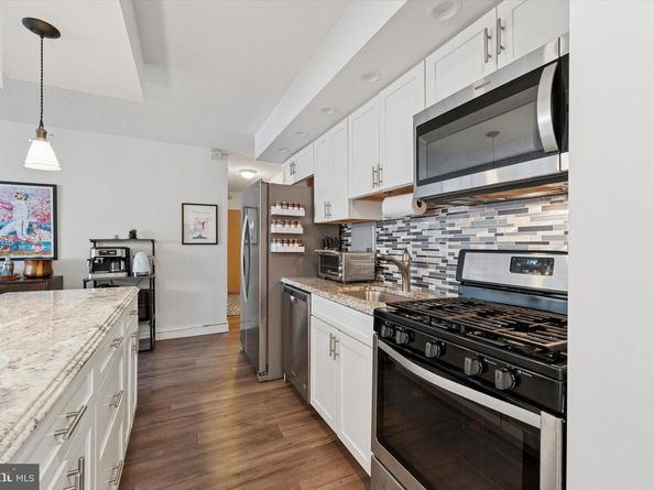2101 Chestnut Street 819, Philadelphia PA 19103