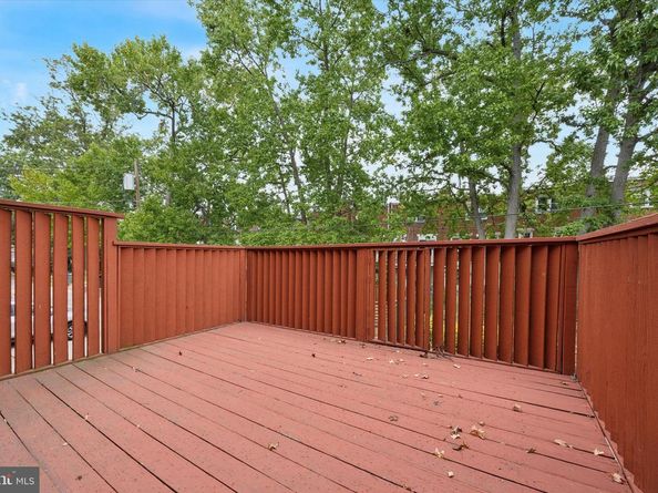 653 Rively Avenue, Glenolden PA 19036