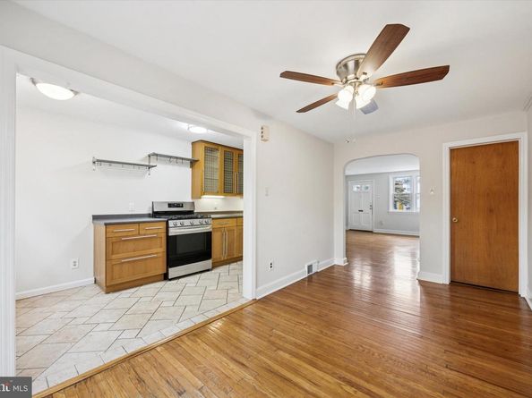 653 Rively Avenue, Glenolden PA 19036
