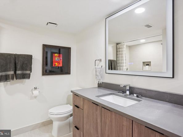4550 N Park Avenue N 208, Chevy Chase MD 20815