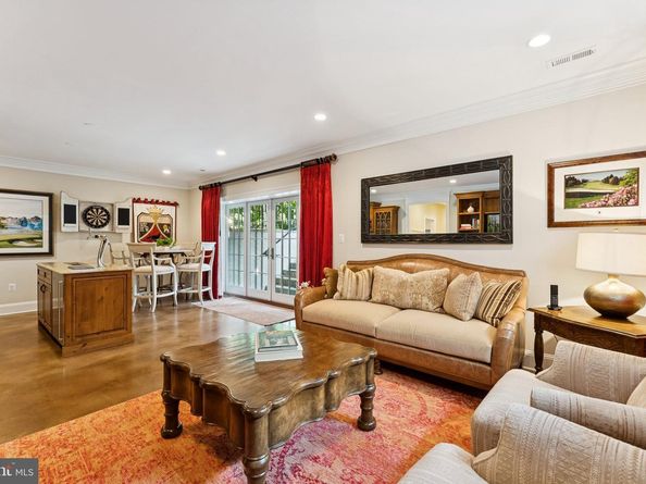 2600 12TH Street N, Arlington VA 22201