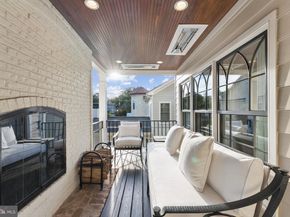 2600 12TH Street N, Arlington VA 22201