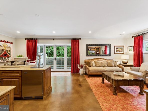 2600 12TH Street N, Arlington VA 22201