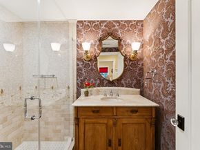 2600 12TH Street N, Arlington VA 22201