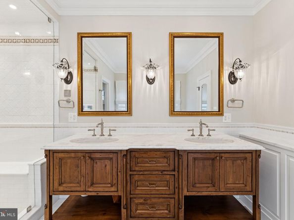 2600 12TH Street N, Arlington VA 22201