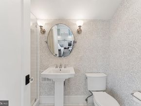 2600 12TH Street N, Arlington VA 22201