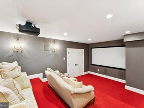 2600 12TH Street N, Arlington VA 22201