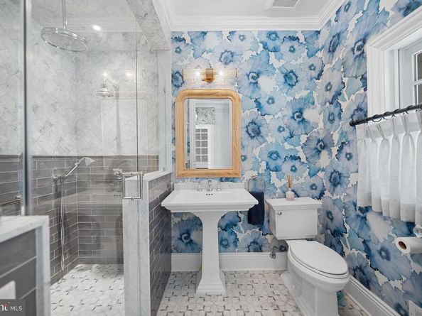 6020 Copely Lane, Mclean VA 22101